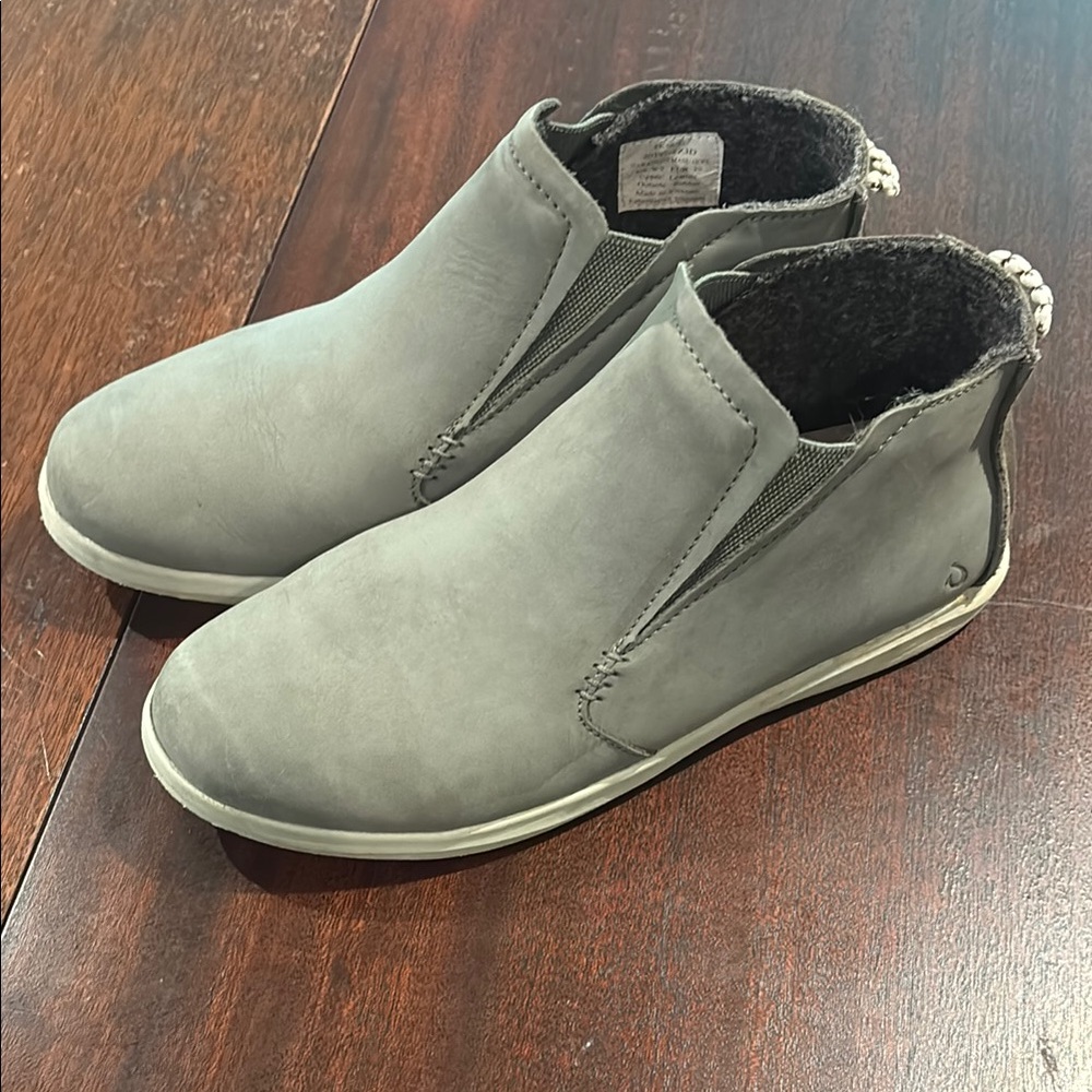 OluKai Gray/green Hawai'iloa Manu Hope Ankle Boots 9 Women’s